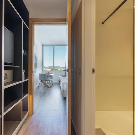 Innside By Melia Barcelona Aeropuerto 4*