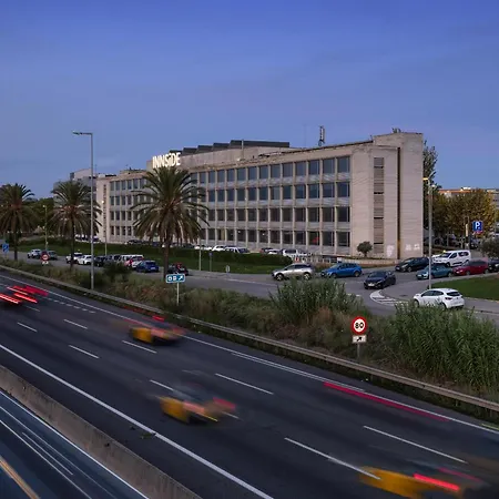 Innside By Melia Barcelona Aeropuerto מלון