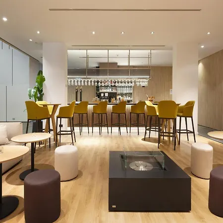 Innside By Melia Barcelona Aeropuerto מלון 4*