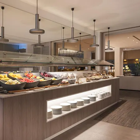 Innside By Melia Barcelona Aeropuerto מלון