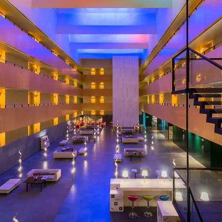 Innside By Melia Barcelona Aeropuerto 4*