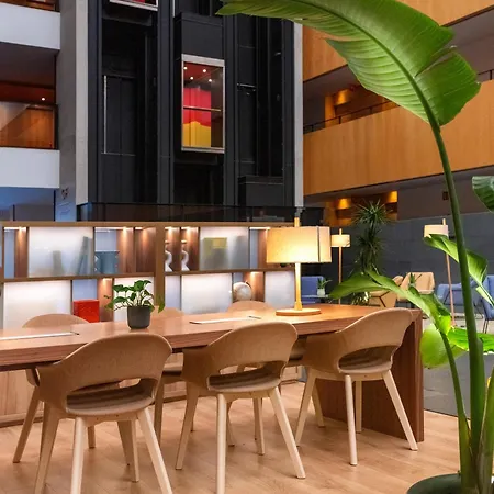 Innside By Melia Barcelona Aeropuerto El Prat de Llobregat