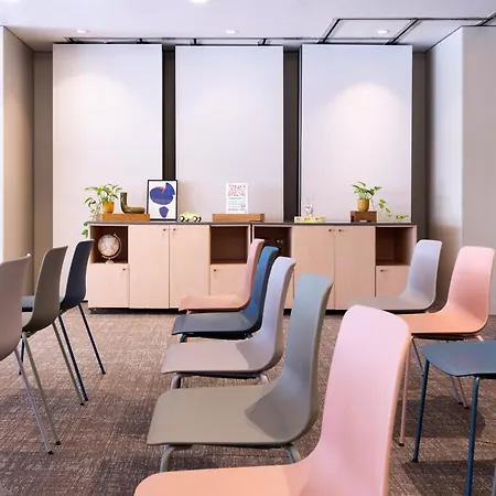 Hotel Innside By Melia Barcelona Aeropuerto 4*